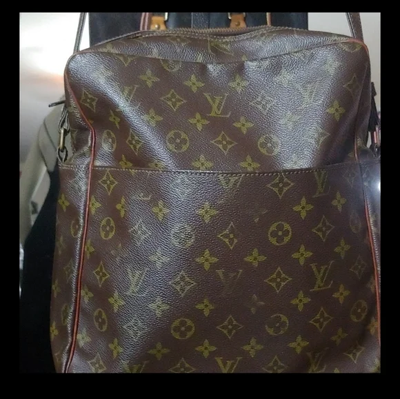 Louis Vuitton Messenger Bag LV Monogram Crossbody Bag LV Messenger Bag Authentic
